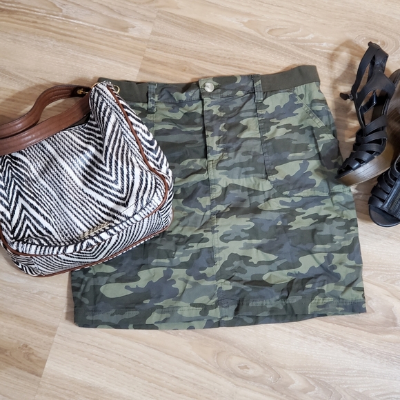 Lee camo midrise skirt - Picture 1 of 2